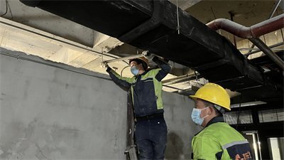 清洗辦公室中央空調(diào)